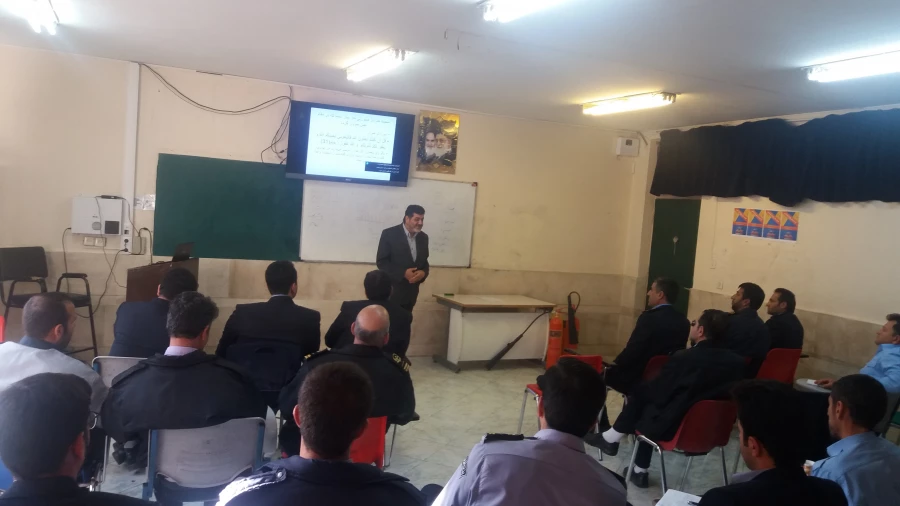 مدیریت  امور پردیس های دانشگاه فرهنگیان استان  اصفهان برگزار کرد.
 دوره دانش افزایی پرسنل  انتظامات و نگهبانی