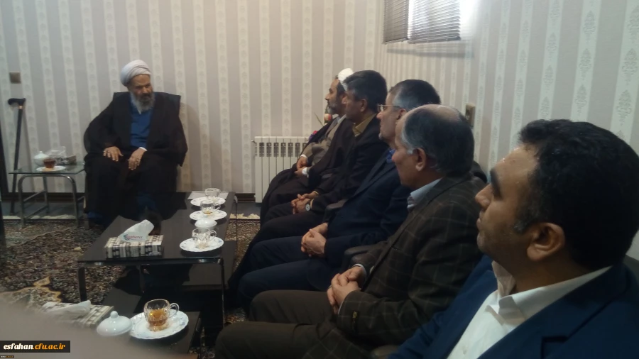 دیدار سرپرست و مسئولین دانشگاه فرهنگیان استان با حضرت آیت الله نمازی، نماینده ولی فقیه و امام جمعه محترم شهرستان کاشان
