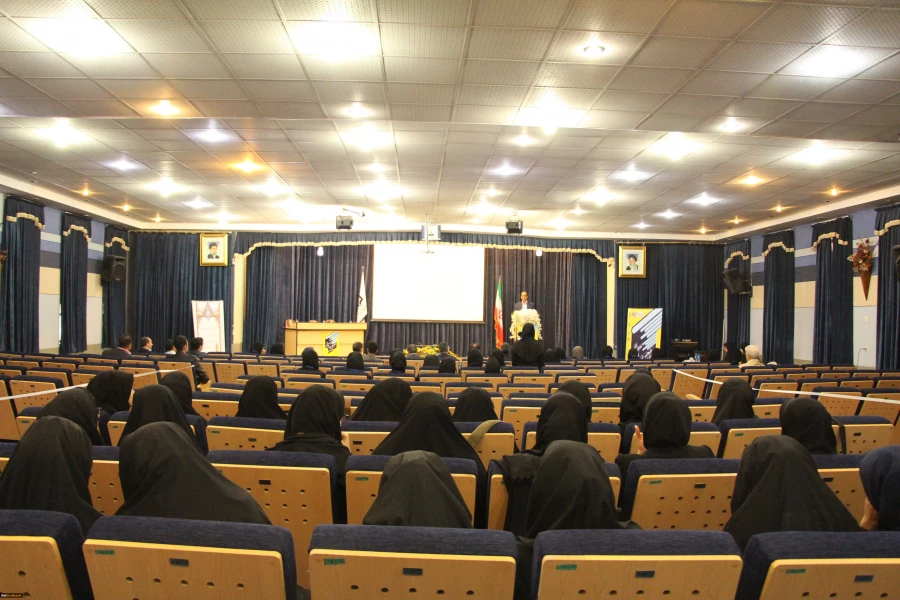 در دانشگاه فرهنگیان اصفهان برگزار شد.
اولین همایش ملی دانش موضوعی –تربیتی آموزش محتوای شیمی