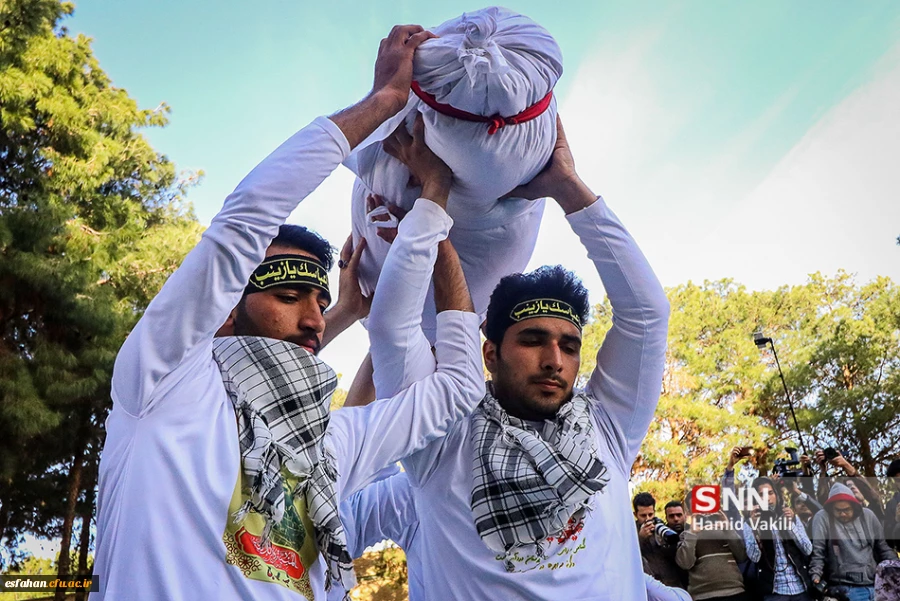 استقبال باشکوه مسئولین و دانشجویان دانشگاه فرهنگیان از شهدای گمنام