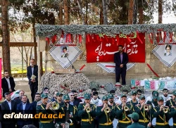 باحضور معاون فرهنگی اجتماعی دانشگاه برگزار شد.
مراسم تشییع و تدفین دو شهید گمنام در اصفهان