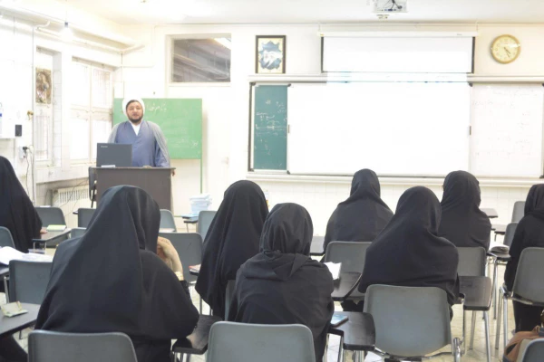 دوره آموزشی معارف قرآن، نماز و مهدویت ویژه دانشجو معلمان استان اصفهان برگزار گردید