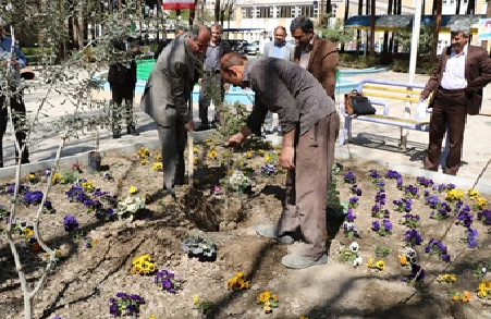 به مناسبت هفته طبیعت و روز بزرگداشت شهدا در دانشگاه فرهنگیان استان اصفهان برگزار شد.
طرح کاشت نهال به یاد شهدا