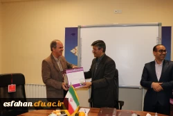 در مدیریت  استانی برگزارشد .
نشست صمیمی دکتر عروف زاد  با کارشناسان و کارشناس مسئولان مدیریت امور پردیس های استانی