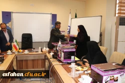 در مدیریت  استانی برگزارشد .
نشست صمیمی دکتر عروف زاد  با کارشناسان و کارشناس مسئولان مدیریت امور پردیس های استانی