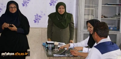 تست سلامت در روز جهانی بهداشت بر روی کلیه کارکنان و دانشجویان در مرکز شهید رجایی اجرا شد.