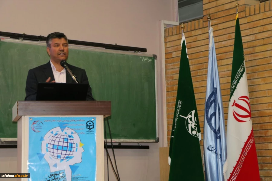 دکتر عروف زاد ، رییس جشنواره تجربیات برتر آموزشی و تربیتی دبیران زیست: 
باور دانشگاه فرهنگیان به روزرسانی تجربیات علمی است