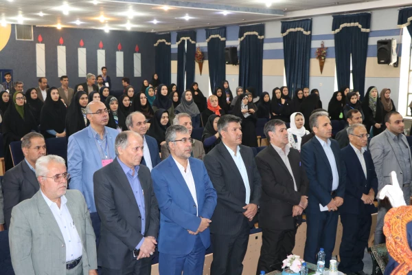 دکتر ساکی در همایش کودکان با نیاز های خاص اصفهان:
آموزش، یک علم تخصصی است/معلم باید آموزش شناس باشد