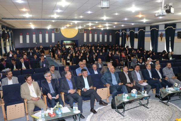 دکتر ساکی در همایش کودکان با نیاز های خاص اصفهان:
آموزش، یک علم تخصصی است/معلم باید آموزش شناس باشد