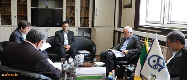 دیدار دکتر خنیفر با اساتید برجسته دانشگاه تهران