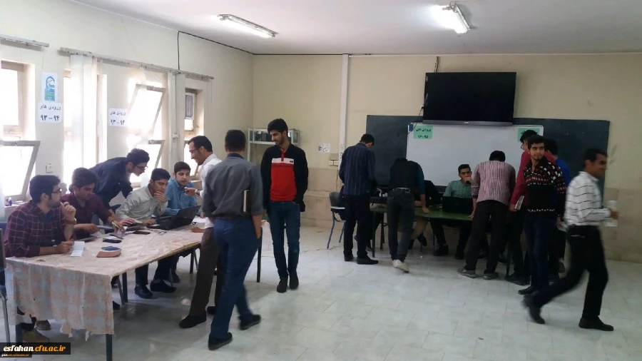 برگزاری انتخابات شورای صنفی -رفاهی دانشجویی در پردیس شهید باهنر اصفهان