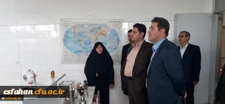 معاون آموزش و تحصیلات تکمیلی دانشگاه فرهنگیان در بازدید از مرکز شهید مطهری خوی عنوان کرد:
اهتمام مدیریت دانشگاه بر استمرار فعالیت های آموزشی و استفاده از ظرفیت حداکثری در پردیس ها و مراکز