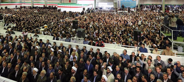 با حضور و سخنرانی رهبر انقلاب در دانشگاه فرهنگیان:
نوزده اردیبهشت یکهزار و سیصد و نود و هفت برای همیشه در حافظه تاریخی این دانشگاه ثبت شد