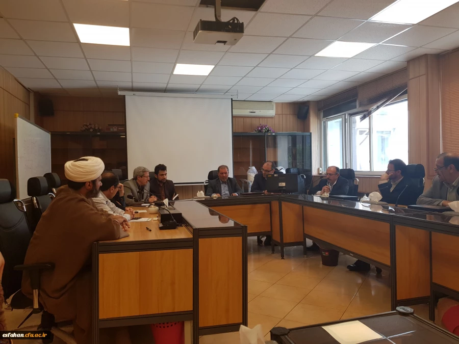 معاون فرهنگی و اجتماعی دانشگاه فرهنگیان سراسر کشور تاکید کرد:
ضرورت تقویت جلوه هایی از فرهنگ که منجر به قوام اخلاق و دین می شود