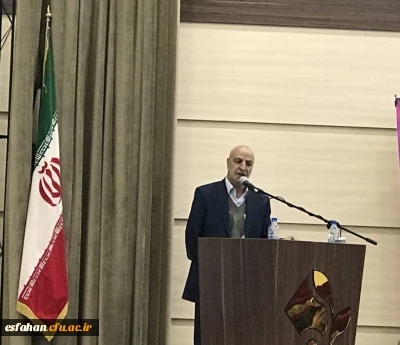 محمد جواد احمدی در نخستین جشنواره تجلیل از فعالان دانشجویی دانشگاه فرهنگیان مطرح نمود:
کار معلمان  زایش اندیشه است