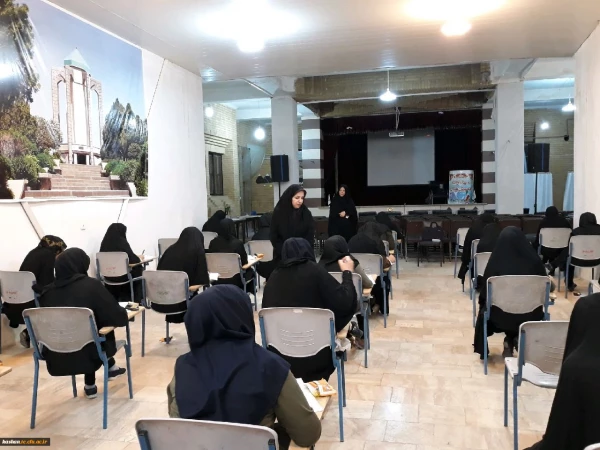 بازدید دکتر نادری رییس اداره خدمات آموزشی  دانشگاه فرهنگیان از پردیس ها و مراکز استان اصفهان