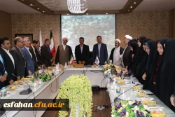 دکتر عروف زاد در مراسم تکریم و معارفه مسئول نهاد نمایندگی مقام معظم رهبری در دانشگاه فرهنگیان:
توفیق خدمت به گوهرهای ارزشمندی را در این محیط داریم که کار و مسئولیت مان را دو چندان کرده است.