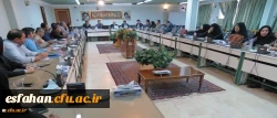 در دوره آموزشی کارشناسان پژوهش مطرح شده:
شیوه نامه های پژوهشی، شاخص اعتبار نشریات علمی، آشنایی با پایگاه های اطلاعاتی دانشگاه