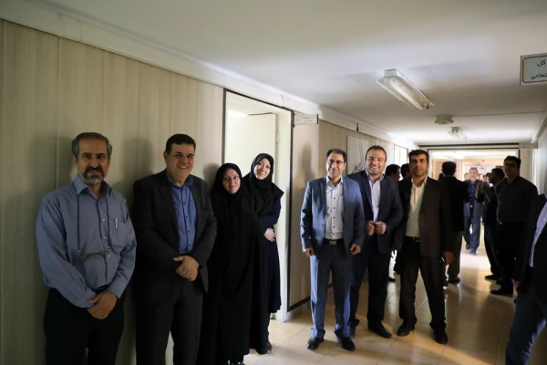 در دوره آموزشی کارشناسان پژوهش مطرح شده:
شیوه نامه های پژوهشی، شاخص اعتبار نشریات علمی، آشنایی با پایگاه های اطلاعاتی دانشگاه