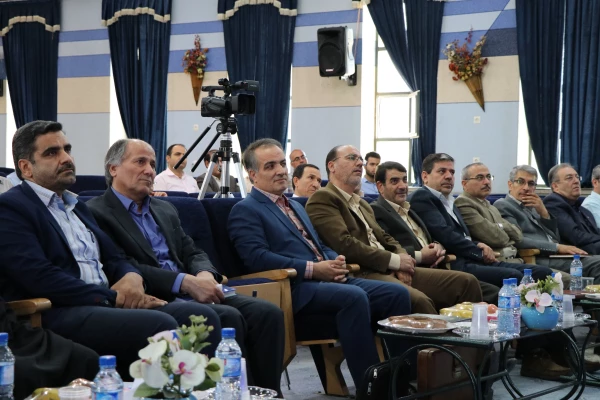 دکتر بهرامی در همایش تخصصی مصاحبه گران و عوامل اجرایی دانشگاه فرهنگیان :
جذب افراد انسان ساز رسالت اصلی دانشگاه فرهنگیان