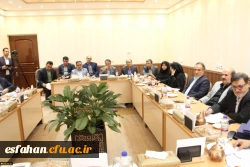 استاندار اصفهان در جلسه هیئت امناء دانشگاه فرهنگیان استان:
نقش دانشگاه فرهنگیان در ساختن جامعه بر کسی پوشیده نیست