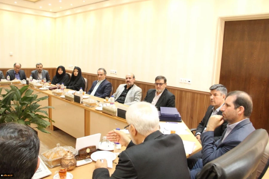 استاندار اصفهان در جلسه هیئت امناء دانشگاه فرهنگیان استان:
نقش دانشگاه فرهنگیان در ساختن جامعه بر کسی پوشیده نیست