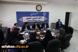 دکتر خنیفر در جمع اصحاب رسانه