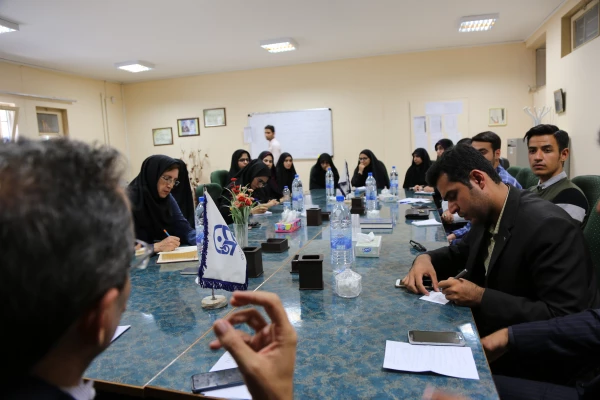 رئیس دانشگاه فرهنگیان درجمع دانشجویان استان اصفهان:
راهیابی به دانشگاه تربیت معلم، توفیق الهی است