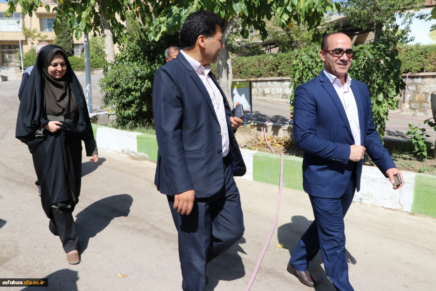 مشاورریاست دانشگاه فرهنگیان در بازدید از مدیریت و پردیس های و مراکز اصفهان تاکید کرد:
این زمان، نقطه عطف جهش و ارتقا کمی و کیفی دانشگاه فرهنگیان است