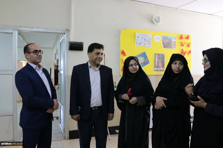 مشاورریاست دانشگاه فرهنگیان در بازدید از مدیریت و پردیس های و مراکز اصفهان تاکید کرد:
این زمان، نقطه عطف جهش و ارتقا کمی و کیفی دانشگاه فرهنگیان است