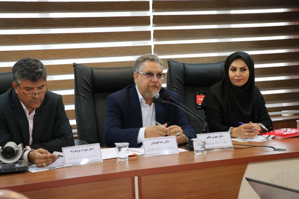 دکتر لطفی دبیر کارگروه تخصصی دانشگاه فرهنگیان در وزارت علوم  ، تحقیقات و فناوری :
دانشگاه فرهنگیان حساس و وظایف آن هم حساس است چرا که معلمان آینده را تربیت می کند.