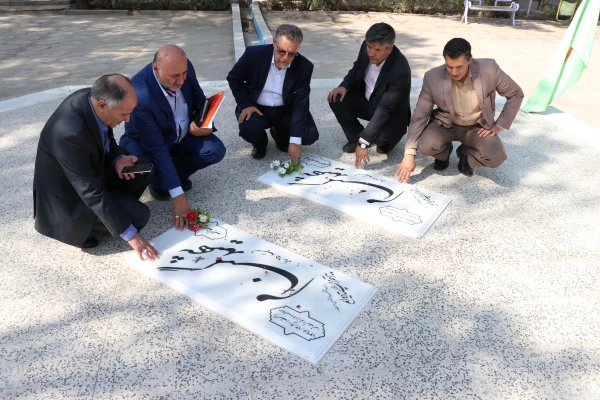 در حاشیه سفر معاون نظارت ، ارزیابی و تضمین کیفیت  دانشگاه به اصفهان انجام شد.
ادای احترام به مقام شامخ شهدای گمنام هشت سال دفاع مقدس ، بازدید از روند مصاحبه داوطلبان ورود به دانشگاه، حضور در جمع اعضای هیات علمی