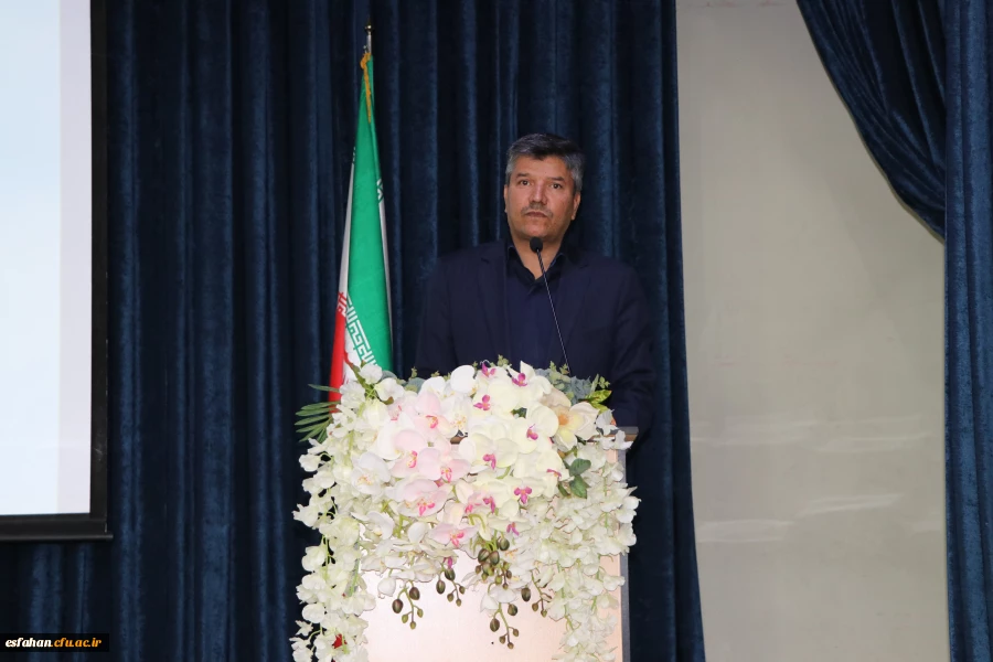 با حضور  مدیر امور پردیس های استان اصفهان برگزارشد.
دوره آموزشی برنامه  درسی کارورزی