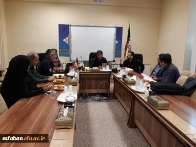 با حضور نمایندگان دانشگاه فرهنگیان برگزار شد.
بررسی اسناد مناقصه خرید خدمات عمومی و برون سپاری طبخ و توزیع غذا