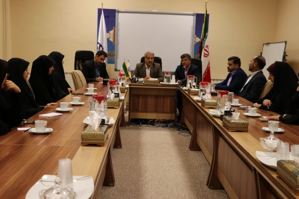 با حضور مدیرکل امور دانشجویی دانشگاه فرهنگیان در استان اصفهان برگزار شد.
نشست سرپرستان سراهای دانشجویی و کارشناس مسئولان امور دانشجویی  