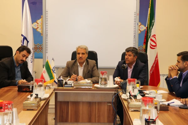 با حضور مدیرکل امور دانشجویی دانشگاه فرهنگیان در استان اصفهان برگزار شد.
نشست سرپرستان سراهای دانشجویی و کارشناس مسئولان امور دانشجویی  