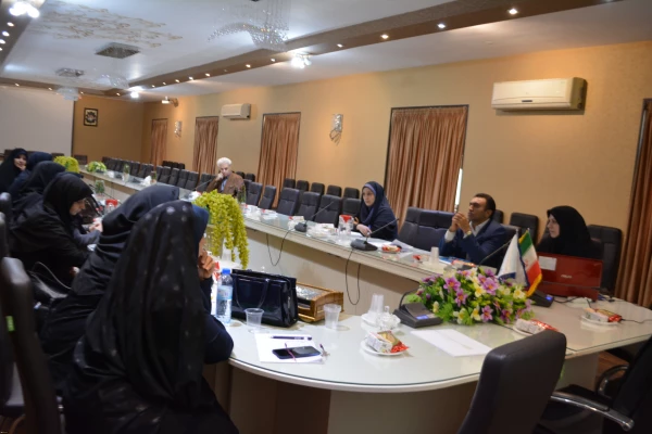 گروه های آموزشی تربیت حرفه ای  و علوم پایه استان اصفهان برگزار شد.