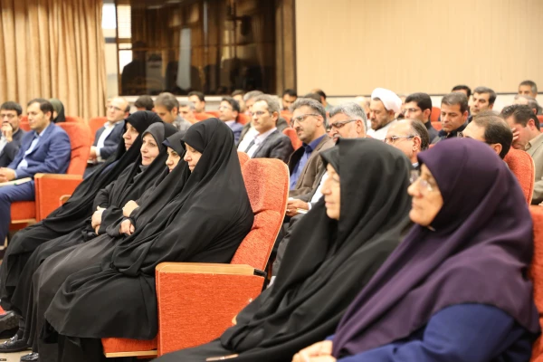 رییس دانشگاه فرهنگیان در نشست گرامیداشت اربعین حسینی(ع):
حماسه کربلا، از جمله وقایع تاریخی که پا به مرز جاودانگی گذاشته است