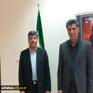 سرپرست امور پردیس های دانشگاه فرهنگیان استان اصفهان،در دیدار با مدیر کل صدای سیمای استان اصفهان:

می توان با استفاده از ظرفیت دانشگاه فرهنگیان اصفهان برنامه های راهبردی در صدا و سیمای استان تولید کرد.