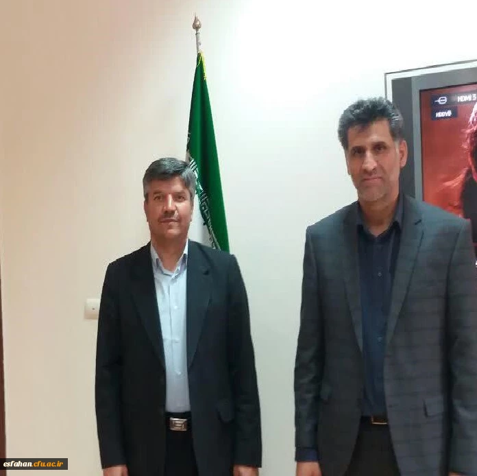 سرپرست امور پردیس های دانشگاه فرهنگیان استان اصفهان،در دیدار با مدیر کل صدای سیمای استان اصفهان:

می توان با استفاده از ظرفیت دانشگاه فرهنگیان اصفهان برنامه های راهبردی در صدا و سیمای استان تولید کرد.