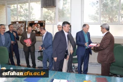 سرپرست دانشگاه فرهنگیان استان اصفهان در مراسم تکریم و معارفه معاون توسعه منابع و اموردانشجویی :

مسئولیت ها آزمایش الهی و فرصتی برای خدمت هستند .