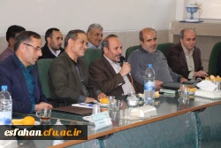 سرپرست دانشگاه فرهنگیان استان اصفهان در مراسم تکریم و معارفه معاون توسعه منابع و اموردانشجویی :

مسئولیت ها آزمایش الهی و فرصتی برای خدمت هستند .