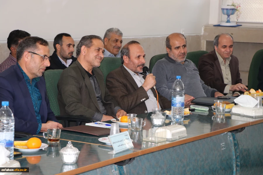 سرپرست دانشگاه فرهنگیان استان اصفهان در مراسم تکریم و معارفه معاون توسعه منابع و اموردانشجویی :

مسئولیت ها آزمایش الهی و فرصتی برای خدمت هستند .