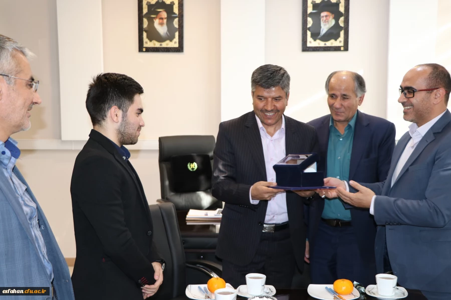 در دانشگاه فرهنگیان استان اصفهان برگزارشد.

تقدیراز دانشجوی ورزشکار مدال آور مسابقات جهانی