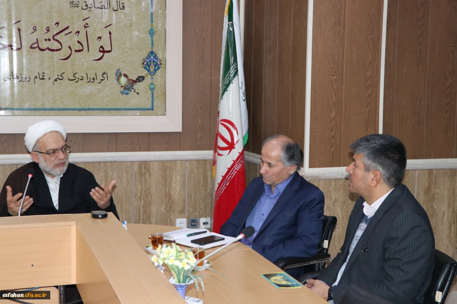 سرپرست امور پردیس های دانشگاه فرهنگیان اصفهان در دیدار با ریاست بنیاد مهدویت :

تعالی دانشجو معلمان در معارف مهدویت ضروی و راهگشا است.