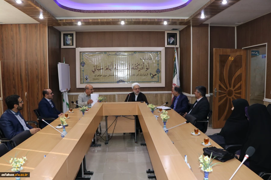 سرپرست امور پردیس های دانشگاه فرهنگیان اصفهان در دیدار با ریاست بنیاد مهدویت :

تعالی دانشجو معلمان در معارف مهدویت ضروی و راهگشا است.