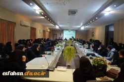 به مناسبت شانزدهم آذر در پردیس فاطمه زهراء (س) اصفهان برگزارشد :
نشست دانشجویان  با نماینده مردم مبارکه در مجلس شورای اسلامی