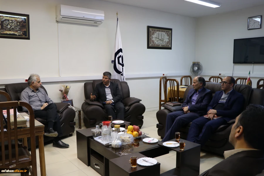 سرپرست دانشگاه فرهنگیان استان اصفهان در دیدار با ریاست دانشگاه صنعتی مالک اشتر :

رسالت دانشگاه فرهنگیان تربیت معلم، تراز جمهوری اسلامی است.