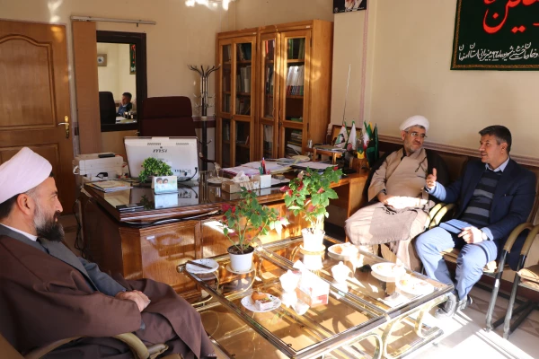 سرپرست دانشگاه فرهنگیان استان اصفهان در دیدار با مدیر کل سازمان تبلیغات اسلامی استان:

تربیت دانشجو معلمان در راستای ارزش های اسلامی از دغدغه های دانشگاه فرهنگیان است.