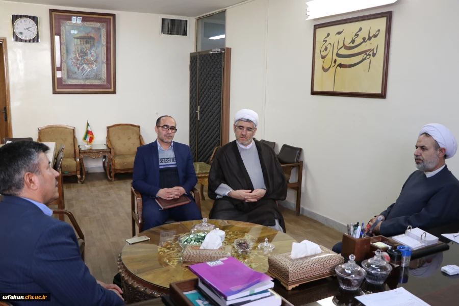 دیدار سرپرست دانشگاه فرهنگیان استان اصفهان با مدیرکل اداره فرهنگ و ارشاد اسلامی